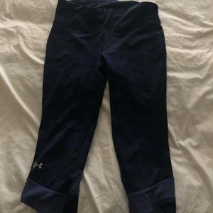 Cropped navy Under Armour leggings